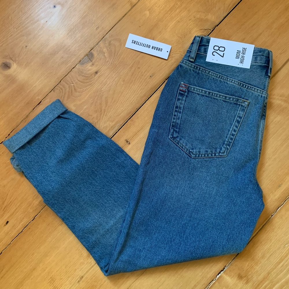 BDG Urban Outfitters Mom High-Rise Jeans